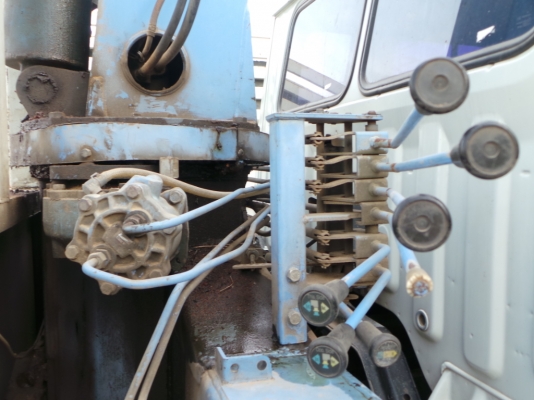 HINO FM3M 240 แรงม้า เดิมราคา 1,700,000 บาทค่ะ HINO FM3M 240 แรงม้า เดิมราคา 1,700,000 บาทค่ะ