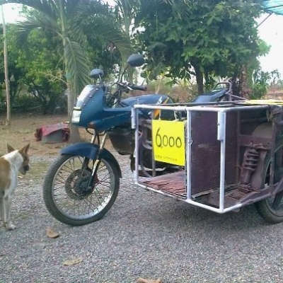 ออนด้า บีส  ทะเบียน พรบ ไม่ขาด มี่พ่วงข้างพร้อมขายของ  เครื่องดีมาก