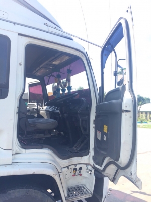 ขายรถ10ล้อหัวลาก ISUZU GXZ23KZF22 เครื่อง 270แรงม้าปี48 สวยเดิม สนใจโทร 081-970-1072