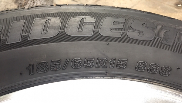 ล้อแม็ก Honda Accord ขอบ 15 พร้อมยาง Bridgestone 185-65-15 ปลายปี 12