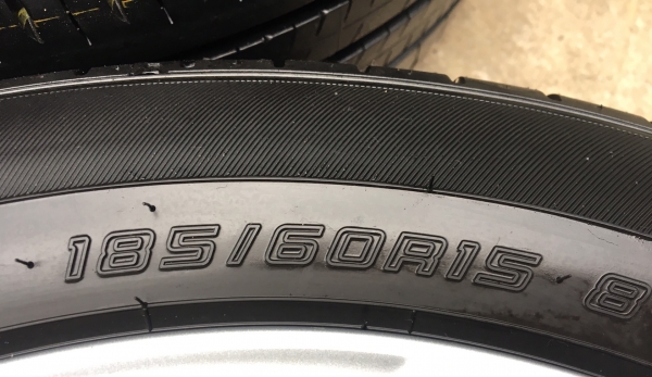 ล้อแม็กป้ายแดง Toyota Yaris Ativ 2017 ขอบ 15 พร้อมยางป้ายแดง Dunlop 185-60-15 ปี 17 สดใหม่มาก