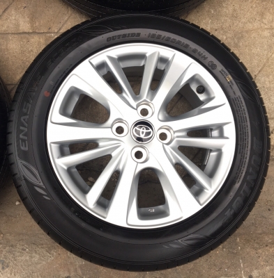 ล้อแม็กป้ายแดง Toyota Yaris Ativ 2017 ขอบ 15 พร้อมยางป้ายแดง Dunlop 185-60-15 ปี 17 สดใหม่มาก