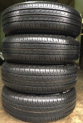 แม็ก Nissan Almera Sportech ขอบ 15 พร้อมยางป้ายแดง 185-65-15 Bridgestone ปี 17