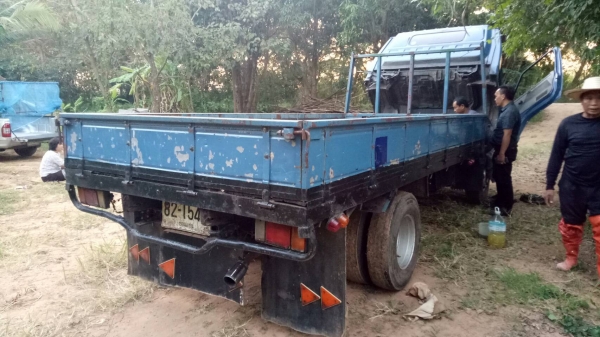 ขายๆๆหกล้อISUZU NPR57L. 110แรงหัวใหญ่ สภาพพร้อมใช้ รถสวย เล่มชุดโอนพร้อมราคา190,000 บาท(โทร)(&)? ขายๆๆหกล้อISUZU NPR57L. 110แรงหัวใหญ่ สภาพพร้อมใช้ รถสวย เล่มชุดโอนพร้อมราคา190,000 บาท(โทร)(&)?