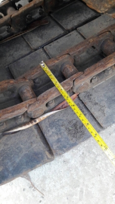 ขายโซ่เหล็ก รถขุด HITASHI/EX55  กว้าง  32cm เก่านอก  ขาย32,000 บาท