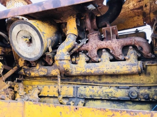 ขาย 1,250,000 บาท CATTERPILAR D8 เครื่องดี เกียร์ดี โช่หนา แผ่นสวย เอกสารชื่อขาย  รถอยู่  ปทุมธานี โทร 0610710295