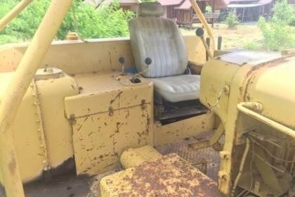 ขาย 1,350,000 รถแทรคเตอร์ CAT D 9 H ซื้อเก่านอกมา 1 ปี ทำงานน้อยมาก เครื่องดี เกียร์ทอคร์แรง ลิปเปอร์หลัง ช่วงล่างแน่นจากนอก เอกสารอินวอยท์   รถอยู่ สระบุรี โทร&amp;ไอดีไลน์ 0610710295