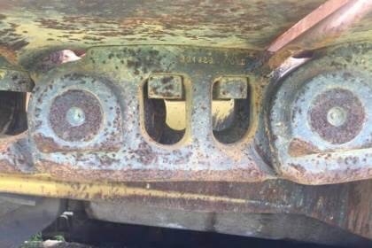 ขาย 1,350,000 รถแทรคเตอร์ CAT D 9 H ซื้อเก่านอกมา 1 ปี ทำงานน้อยมาก เครื่องดี เกียร์ทอคร์แรง ลิปเปอร์หลัง ช่วงล่างแน่นจากนอก เอกสารอินวอยท์   รถอยู่ สระบุรี โทร&amp;ไอดีไลน์ 0610710295