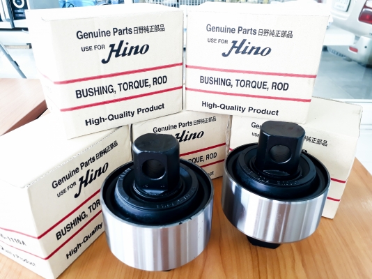 ลูกหมากร้อยรถบรรทุก ใส่ได้ทุกรุ่นนะครับ ของแท้ผลิตจากยูรีเทนคุณภาพเหนียวทนทาน ราคาเดิม 4800 บาท จัดพิเศษเพียง 4100 บาท ฟรีค่าขนส่งต้นทาง