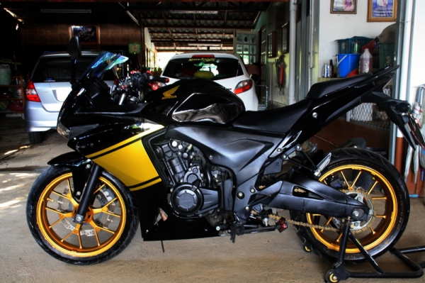 ขาย CBR 500 ปี 2013 เครื่องดี สีสวย ทะเบียนพร้อมโอน 86000 ขาย CBR 500 ปี 2013 เครื่องดี สีสวย ทะเบียนพร้อมโอน 86000