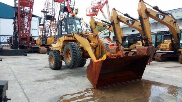 ราคาพิเศษ รถตักเก่านอก 910F โทร 061-4194021 พรภวิษย์