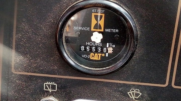 ราคาพิเศษ รถตักเก่านอก 910F โทร 061-4194021 พรภวิษย์