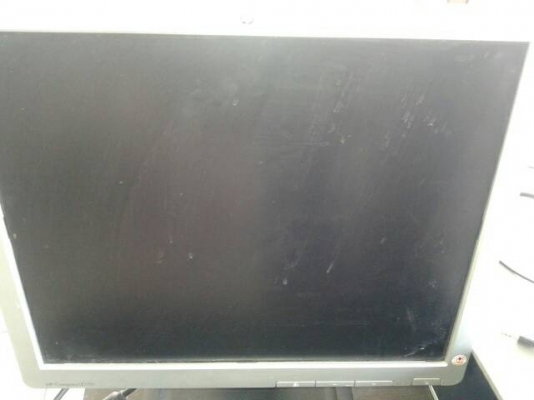 คอมพิวเตอร์ตั้งโต๊ะพร้อมโต๊ะใช้ได้ลด !!1650.-