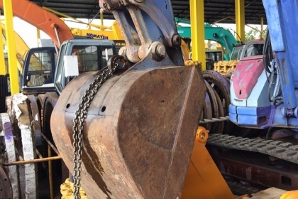 Komatsu 75U-2 สภาพดี เครื่องแน่น พร้อมลุยงาน สนใจติดต่อ 0813553478(คุณโย)