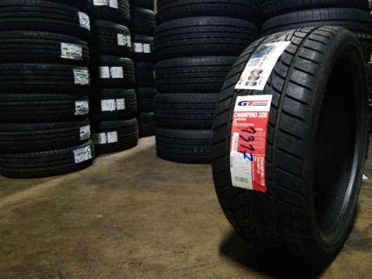 GT RADIAL CHAMPIRO 328 245/35ZR20 เส้นละ 3,500 บาท