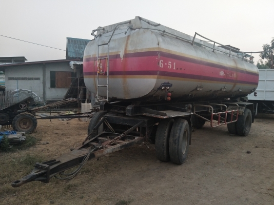 ขายลูกพ่วงแทงค์18000ลิตรอยู่กำแพงเพชรพร้อมใช้ราคา179000สนใจติดต่อ  0988500292