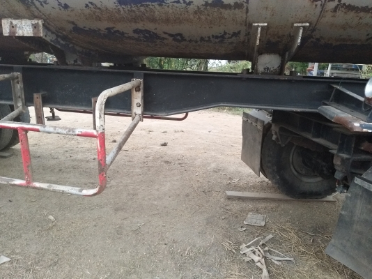 ขายลูกพ่วงแทงค์18000ลิตรอยู่กำแพงเพชรพร้อมใช้ราคา179000สนใจติดต่อ  0988500292