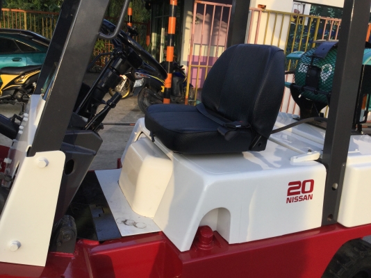 ขาย โฟรคลิฟท์ นิสัน 2ตัน เบนซิลติดแก๊ส เสา 6 เมตร
