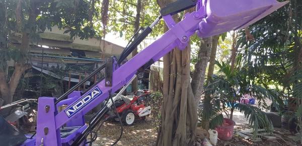 รถตักเล็ก การเษตร แทรคใหม่ พร้อมใช้งาน รหัสสินค้า H1 - 6 รถตักเล็ก การเษตร แทรคใหม่ พร้อมใช้งาน รหัสสินค้า H1 - 6