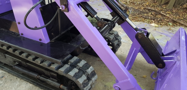 รถตักเล็ก การเษตร แทรคใหม่ พร้อมใช้งาน รหัสสินค้า H1 - 6 รถตักเล็ก การเษตร แทรคใหม่ พร้อมใช้งาน รหัสสินค้า H1 - 6