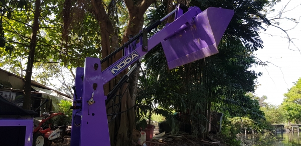 รถตักเล็ก การเษตร แทรคใหม่ พร้อมใช้งาน รหัสสินค้า H1 - 6 รถตักเล็ก การเษตร แทรคใหม่ พร้อมใช้งาน รหัสสินค้า H1 - 6