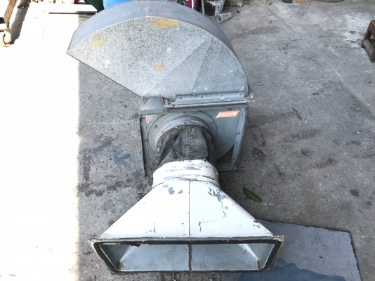 ขายโบวเวอร์-ดูดเป่าอากาศ Kruger 1.5HP. 380V สภาพสวยพร้อมปล่องดูด หมุนนิ่ม พร้อมใช้งาน