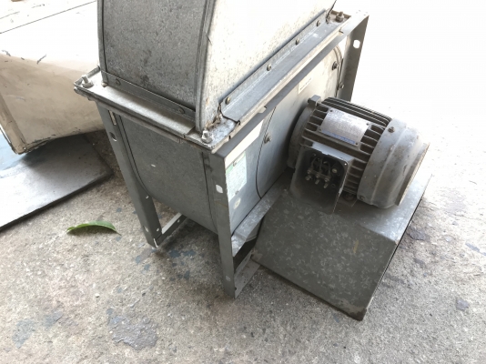 ขายโบวเวอร์-ดูดเป่าอากาศ Kruger 1.5HP. 380V สภาพสวยพร้อมปล่องดูด หมุนนิ่ม พร้อมใช้งาน