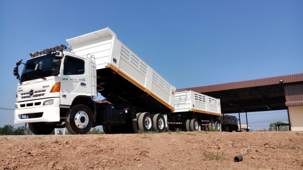 ขายครับHINO MEGA 344แรงม้า ปี57แม่ลูกรถสวยมากๆๆ พร้อมใช้งานราคาต่อลองที่รถครับ ขายครับHINO MEGA 344แรงม้า ปี57แม่ลูกรถสวยมากๆๆ พร้อมใช้งานราคาต่อลองที่รถครับ