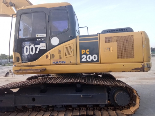 ขออนุญาติขายรถ  PC200-7เอกสารอินวอยชั่วโมง13000กว่าช่วงล่างเปลี่ยนใหม่ลอเลอใหม่แครืเลียใหม่คว้านรูสลักบุ้งกี๋ใหม่ราคา 1450000 สนใจติดต่อ 0853224877-0988930465