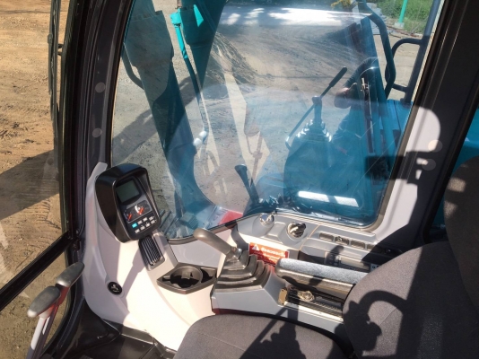 ขออนุญาติขายรถ  HITACHIZX5Gชั่วโมง7000กว่าเอกสารอ ินวอยพร้อมใช้งานทุกระบบพร้อมใช้งานราคา 1850000 สนใจติดต่อ 0853224877-0988930465