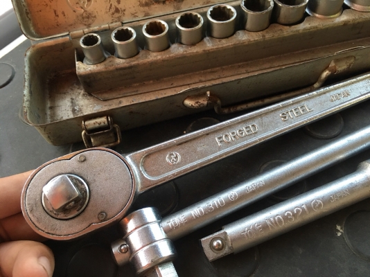 ชุดบล็อค TONE(Made in Japan) Model 800M ขนาด 1/2"