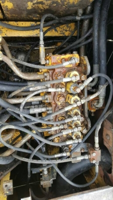 KOMATSU PC 200-6 เครื่องคัมมิ้นเอกสารชุดจดทะเบียน ราคา 650,000 รถเชียงใหม่