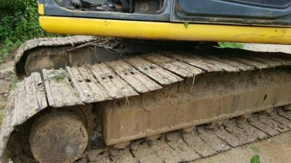 KOMATSU PC 200-6 เครื่องคัมมิ้นเอกสารชุดจดทะเบียน ราคา 650,000 รถเชียงใหม่