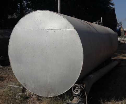 ถังน้ำมันดีเซลขนาด 10,000 ลิตร (ขายถูกๆ)ความหนา4mm. ถังสภาพสวยไม่มีผุ มีสกีขาตั้งเรียบร้อย พร้อมขายค่ะ ถังน้ำมันดีเซลขนาด 10,000 ลิตร (ขายถูกๆ)ความหนา4mm. ถังสภาพสวยไม่มีผุ มีสกีขาตั้งเรียบร้อย พร้อมขายค่ะ