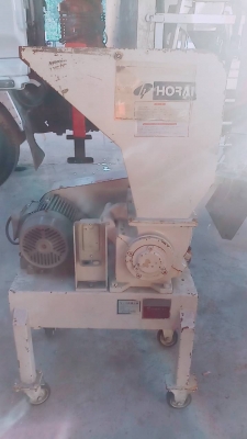 ขายเครื่องโม่พลาสติก 2 แรงม้ากับ3 แรงม้าทั้งหมด 6 เครื่องรอบช้า 2รอบเร็ว4รวม 6เครื่อง110,000 บาท ขายเครื่องโม่พลาสติก 2 แรงม้ากับ3 แรงม้าทั้งหมด 6 เครื่องรอบช้า 2รอบเร็ว4รวม 6เครื่อง110,000 บาท