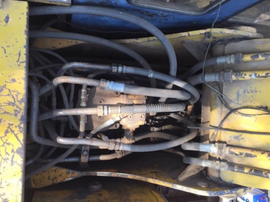 ขาย 295,000 KOBELCO SK200 MARK 2 ตัวเดินใหญ่ เครื่องดี ปั้ม K3V แรง โช่พอใช้ เอวแน่น เอกสารเล่มทะเบียน  รถอยู่ จ.ศรีสะเกษ โทร0610710295