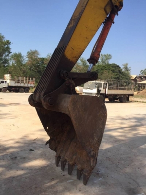 ขาย 295,000 KOBELCO SK200 MARK 2 ตัวเดินใหญ่ เครื่องดี ปั้ม K3V แรง โช่พอใช้ เอวแน่น เอกสารเล่มทะเบียน  รถอยู่ จ.ศรีสะเกษ โทร0610710295