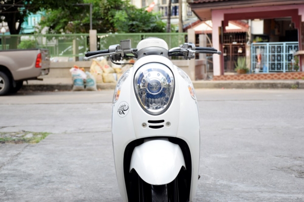 Scoopy i ล้อแมค 2013 รถบ้านมือเดียว สด-ผ่อน รูดบัตรได้ Scoopy i ล้อแมค 2013 รถบ้านมือเดียว สด-ผ่อน รูดบัตรได้