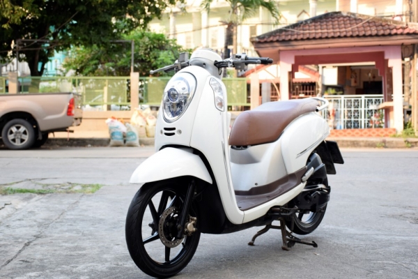 Scoopy i ล้อแมค 2013 รถบ้านมือเดียว สด-ผ่อน รูดบัตรได้