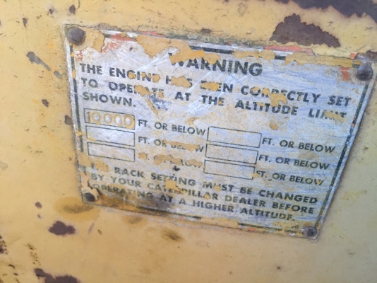 ขาย 1,250,000 รถแทรคเตอร์ CAT D9G ซื้อเก่านอกมา 1 ปี ทำงานน้อยมาก เครื่องดี เกียร์ทอคร์แรง ลิปเปอร์หลัง ช่วงล่างแน่นจากนอก เอกสารเล่มทะเบียน  รถอยู่  ลำปาง โทร 0610710295