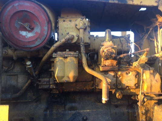 ขาย 1,250,000 รถแทรคเตอร์ CAT D9G ซื้อเก่านอกมา 1 ปี ทำงานน้อยมาก เครื่องดี เกียร์ทอคร์แรง ลิปเปอร์หลัง ช่วงล่างแน่นจากนอก เอกสารเล่มทะเบียน  รถอยู่  ลำปาง โทร 0610710295