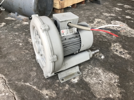 ขายริงโบวเวอร์  Ruey Chaang 0.5Hp. 380V made in Taiwan สภาพสวย หมุนนิ่ม พร้อมใช้งาน