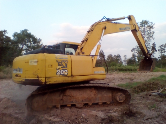 KOMATSU PC200-7 รถใช้งานได้ปกติ ไฟฟ้าครบ เอวมีขยับ ช่วงล่างดี โซ่หนา เอกสารเล่มทะเบียน