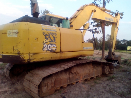 KOMATSU PC200-7 รถใช้งานได้ปกติ ไฟฟ้าครบ เอวมีขยับ ช่วงล่างดี โซ่หนา เอกสารเล่มทะเบียน