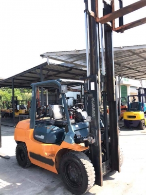 ขาย FORKLIFT TOYOTA  3.5 ตัน  รุ่น  7