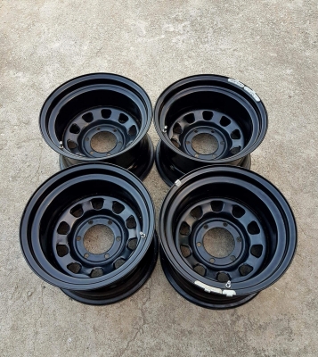 ขายล้อลาย ROCK 15x10 ลบ 35 สวยๆ