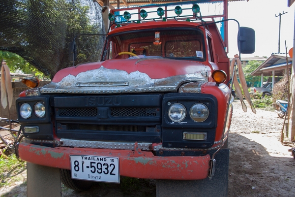 ขาย 6 ล้อดั้ม หัวยาว isuzu