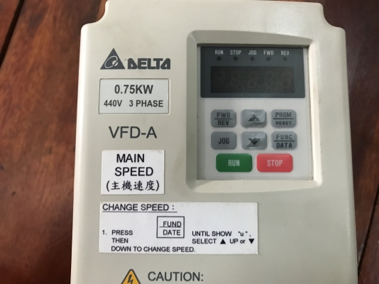 ขาย Inverter Delta 1HP. 380V ปรับรอบมอเตอร์ สภาพสวยตัดจากตู้ พร้อมใช้งาน