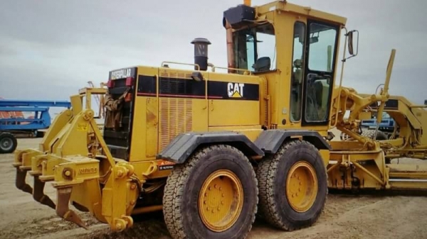 รถเกรด CAT 143 H ปี1999 พร้อมใช้งาน