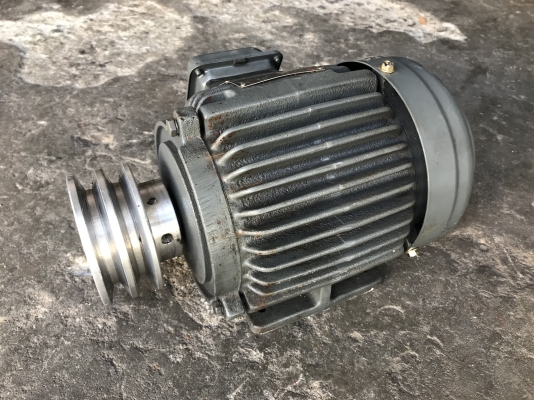 ขายมอเตอร์ไฟฟ้า Teco 0.5HP. 380V 4Pole 1450rpm. สภาพสวยมาก หมุนนิ่ม พร้อมใช้งาน